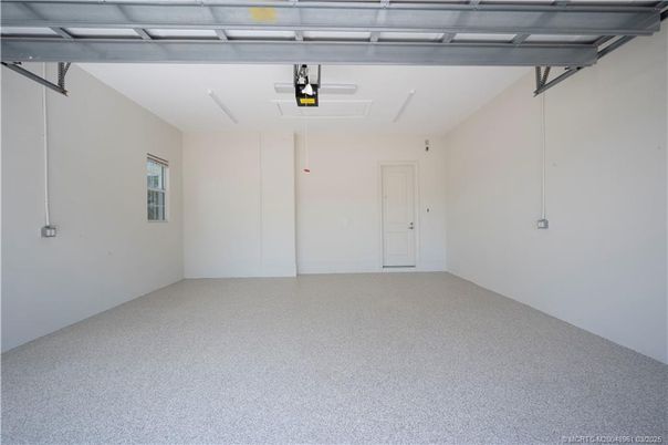 Garage, Interior
