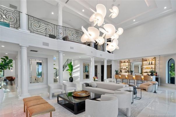 Dining room, Interior, Living room, Pendant Lights, Recessed Lighting