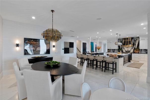 Dining room, Interior, Kitchen, Pendant Lights, Recessed Lighting
