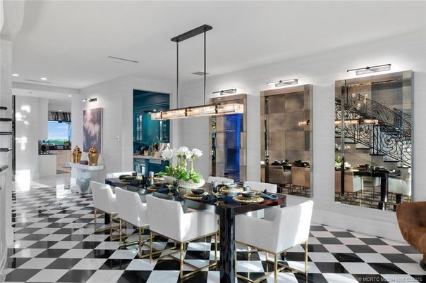Dining room, Interior, Pendant Lights, Recessed Lighting