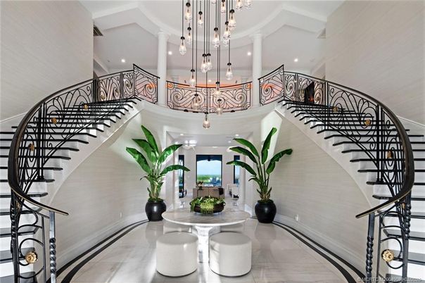 Dining room, Interior, Marble, Pendant Lights, Recessed Lighting