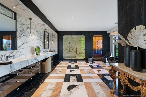Bathroom, Interior, Marble, Marble Walls, Recessed Lighting