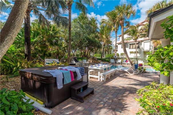 Exterior, Hot Tub