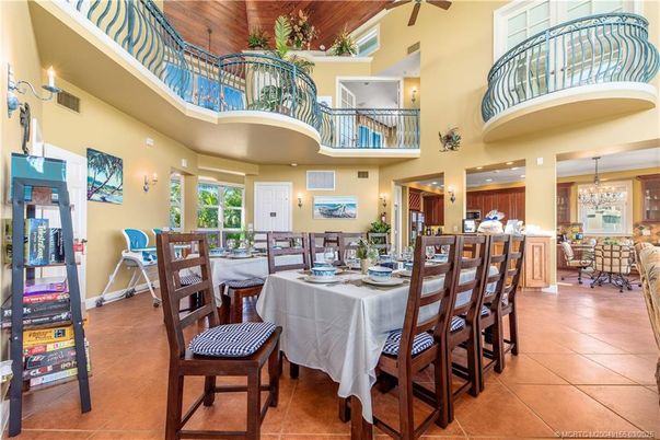 Chandelier, Dining room, Interior, Recessed Lighting, Wooden Ceilings
