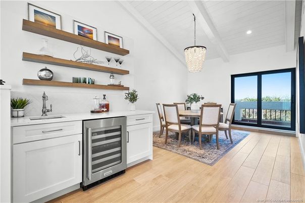 Chandelier, Dining room, Interior, Pendant Lights, Recessed Lighting, Wood Texture Flooring