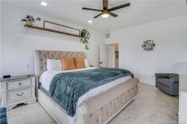 Bedroom, Interior, Recessed Lighting