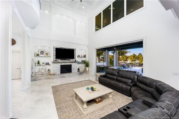Fireplace, Interior, Living room, Recessed Lighting