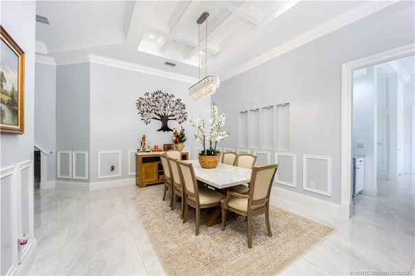 Chandelier, Dining room, Interior, Pendant Lights, Recessed Lighting