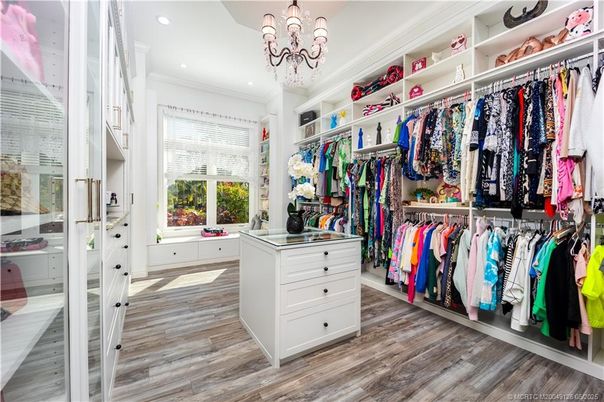 Chandelier, Interior, Recessed Lighting, Walk-in Closets, Wood Texture Flooring