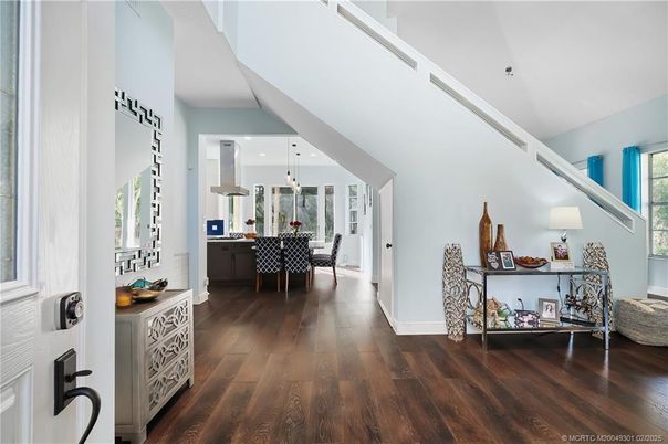 Dining room, Interior, Kitchen, Pendant Lights, Recessed Lighting, Wood Texture Flooring