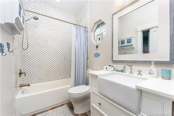 Bathroom, Interior, Recessed Lighting, Wood Texture Flooring