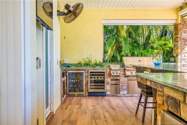 Exterior, Wood Texture Flooring