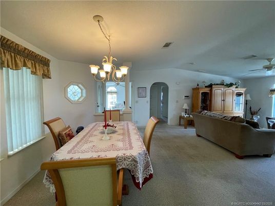 Chandelier, Dining room, Interior, Living room