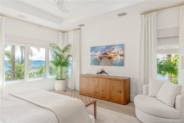Bedroom, Interior, Water, Wood Texture Flooring