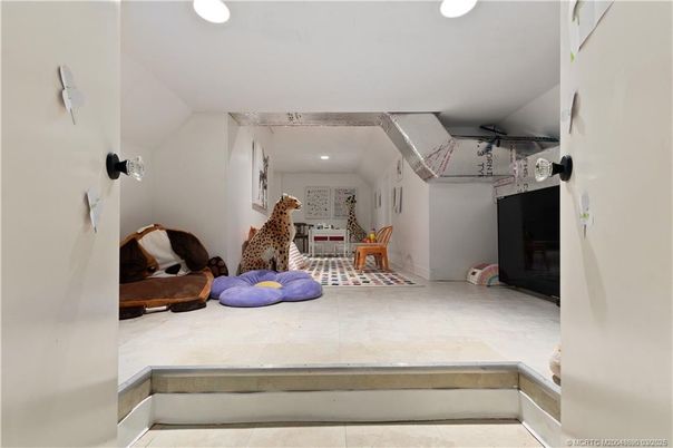 Interior, Recessed Lighting