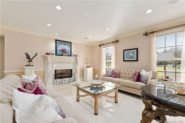 Fireplace, Interior, Living room, Recessed Lighting