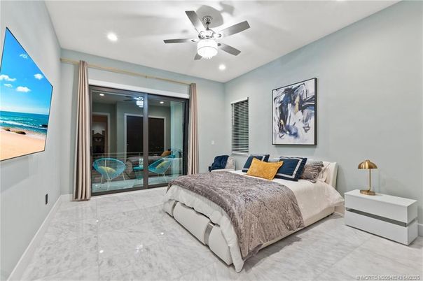 Bedroom, Interior, Marble, Recessed Lighting, Water