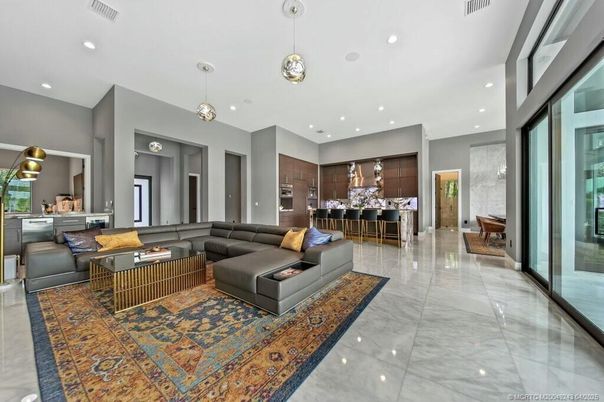 Interior, Kitchen, Living room, Pendant Lights, Recessed Lighting, Stainless Steel Appliances