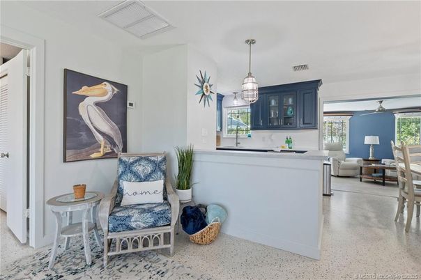 Dining room, Interior, Kitchen, Pendant Lights