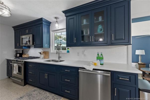 Interior, Kitchen, Stainless Steel Appliances