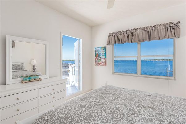 Bedroom, Interior, Water