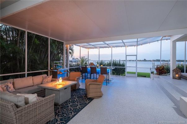 Glass Ceilings, Interior, Sun Room, Water