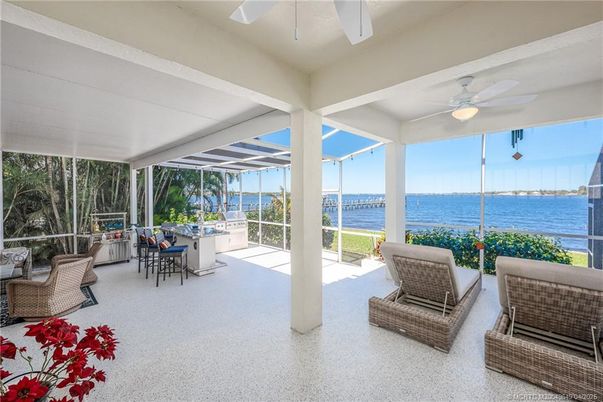 Dining room, Interior, Sun Room, Water