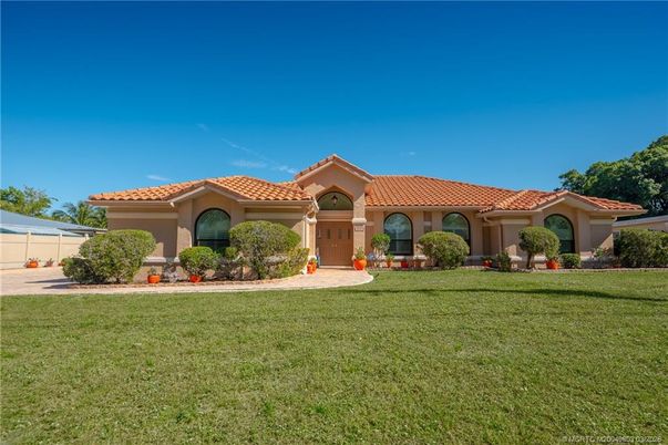 Backyard, Exterior, Facade, Mediterranean