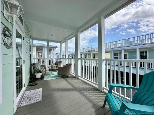 Exterior, Wood Texture Flooring