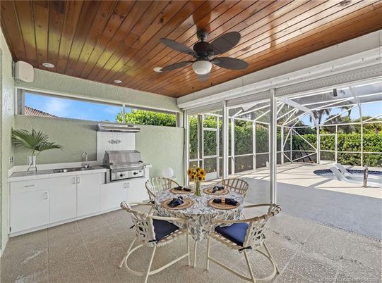 Dining room, Glass Ceilings, Interior, Sun Room, Wooden Ceilings
