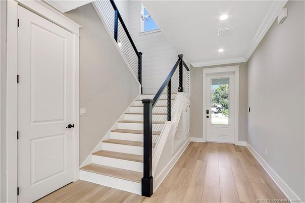 Interior, Recessed Lighting, Wood Texture Flooring