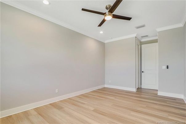 Empty room, Interior, Recessed Lighting, Wood Texture Flooring