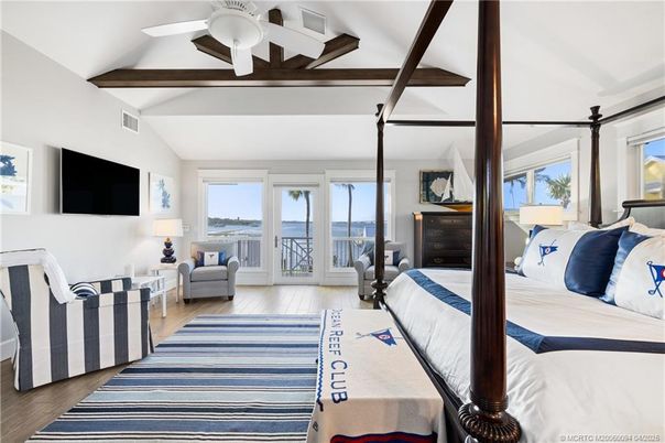 Bedroom, Interior, Water, Wooden Beams, Wood Texture Flooring