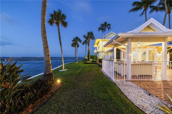 Exterior, Lake, Water