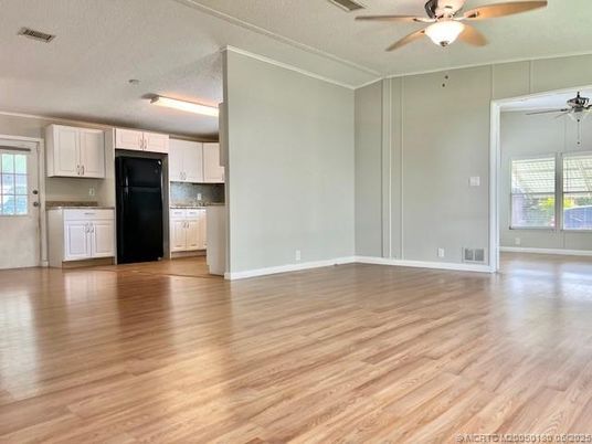 Empty room, Interior, Kitchen, Wood Texture Flooring