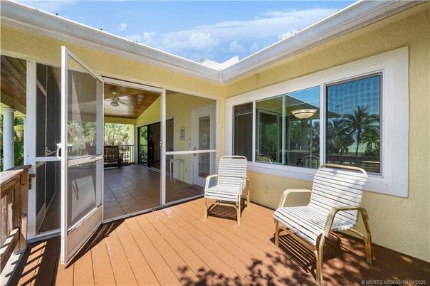 Exterior, Wood Texture Flooring
