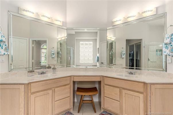 Bathroom, Dual Sink Vanities, Interior