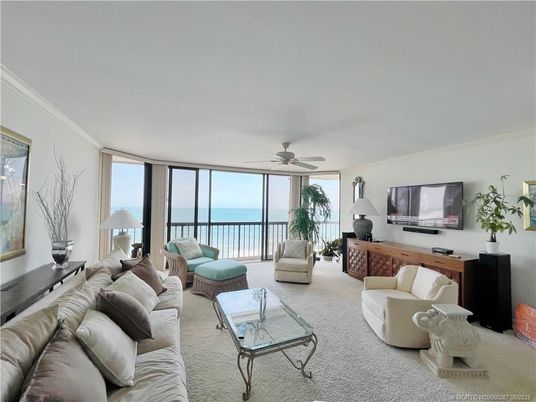 Interior, Living room, Water