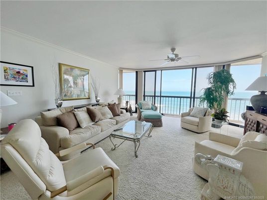 Interior, Living room, Water