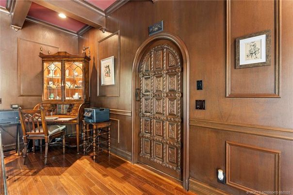 Home Office, Interior, Recessed Lighting, Wood Texture Flooring, Wooden Walls