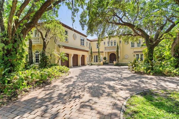 Backyard, Exterior, Facade, Mediterranean