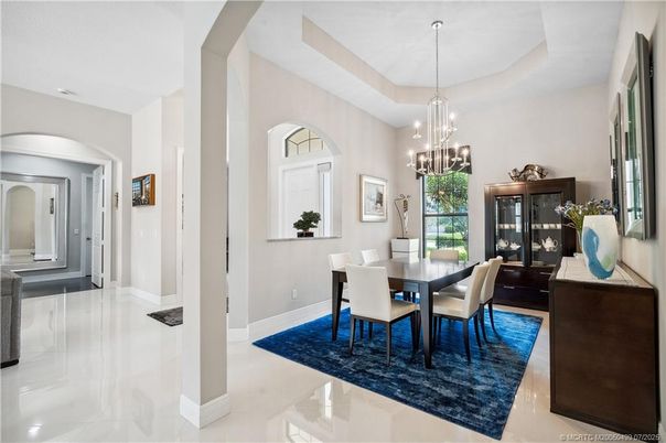 Chandelier, Dining room, Interior