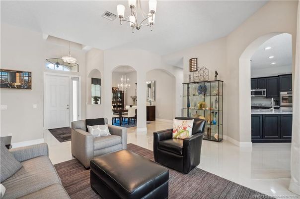 Chandelier, Dining room, Interior, Kitchen, Living room, Pendant Lights, Recessed Lighting