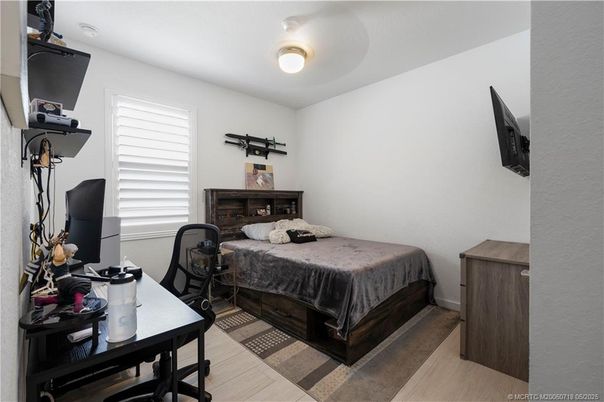 Bedroom, Home Office, Interior, Wood Texture Flooring