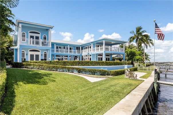 Backyard, Exterior, Water
