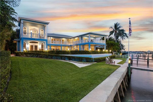 Backyard, Exterior, Water
