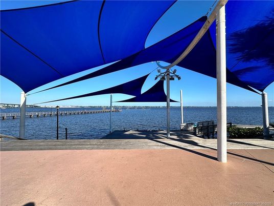 Exterior, Water
