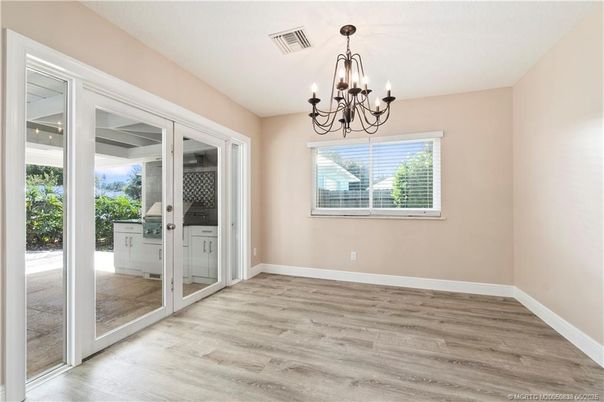 Chandelier, Empty room, Interior, Wood Texture Flooring