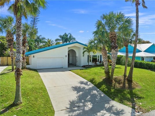 Attached, Backyard, Exterior, Facade, Ranch