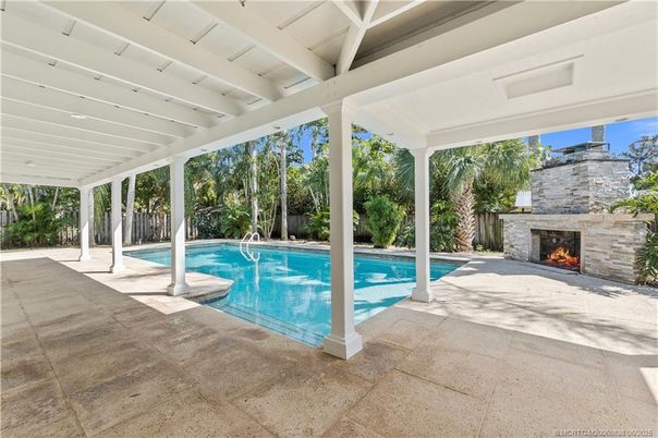 Exterior, Fireplace, Pool